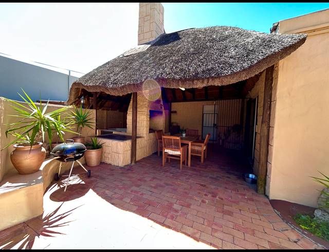 3 BEDROOM HOUSE FOR SALE IN MONTE VISTA